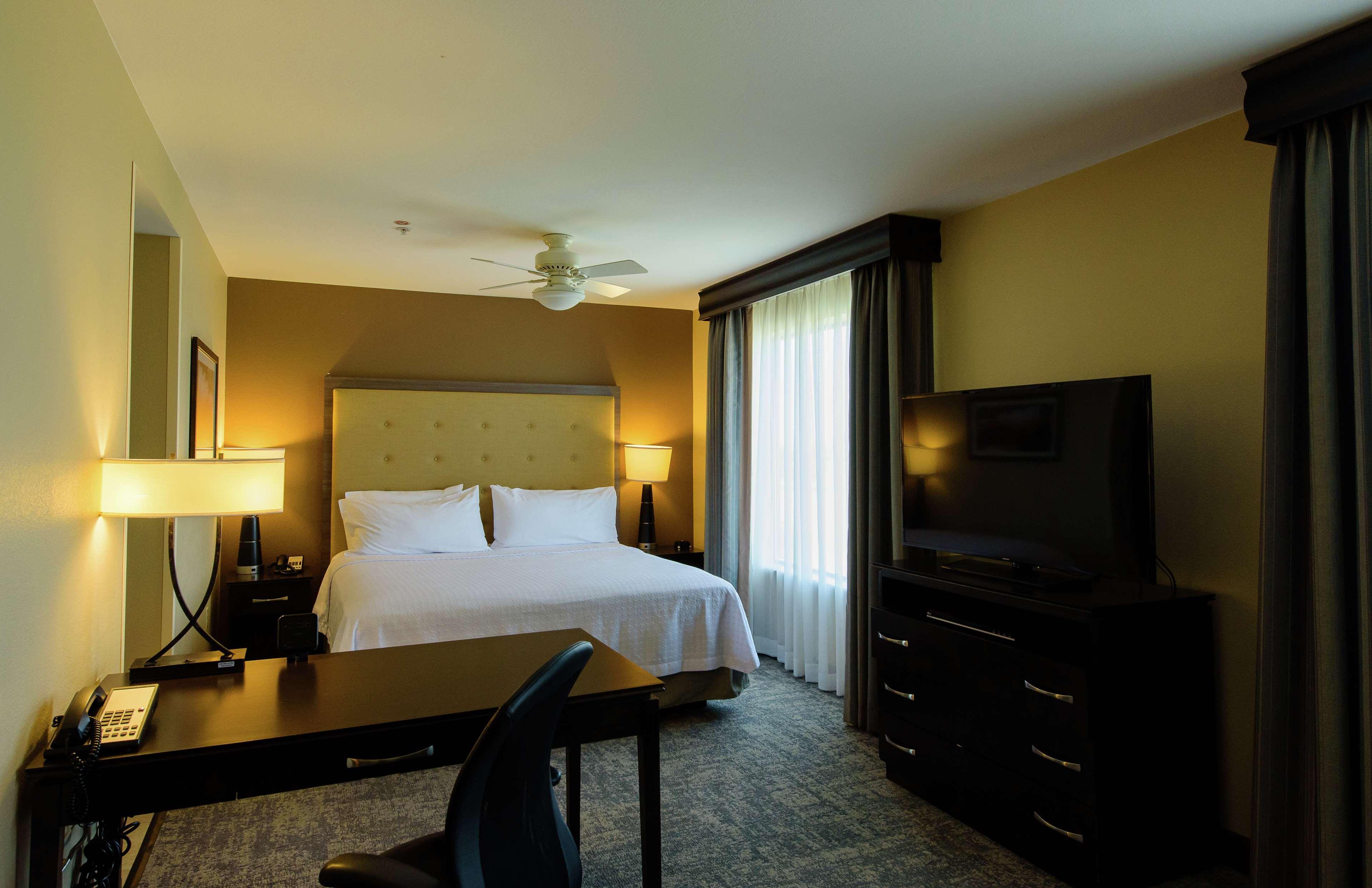 โฮมวูด สวีตส์ บาย ฮิลตัน ฟีนิกซ์ แชนเดลอร์ สเป็คตรัม Hotel แชนด์เลอร์ ภายนอก รูปภาพ